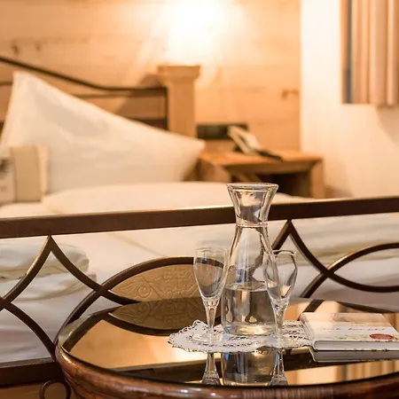 Felsenkeller 3* كوفستيين