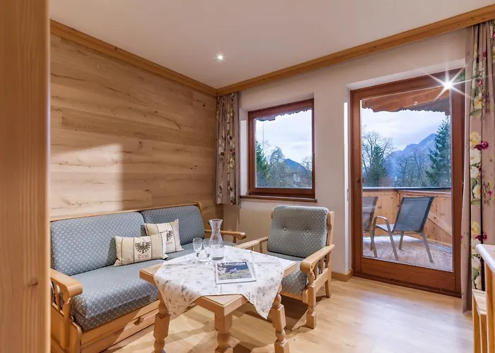 Felsenkeller 3* クーフシュタイン