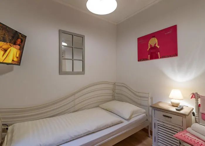 Felsenkeller 3* クーフシュタイン