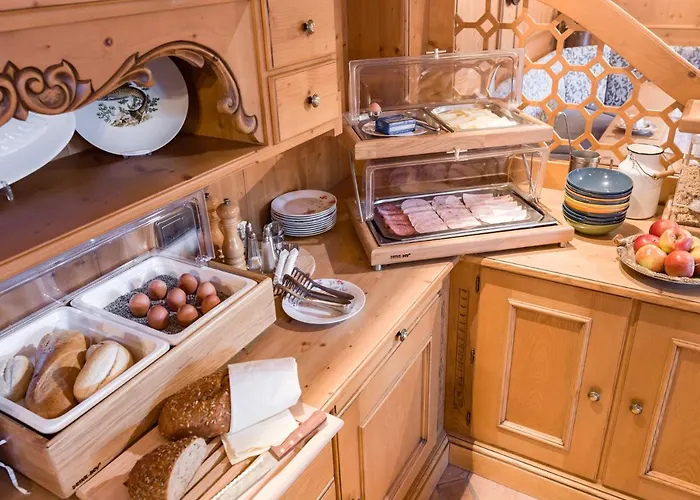 ホテル Felsenkeller