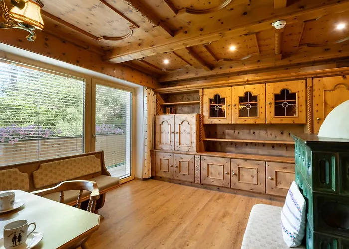 ホテル Felsenkeller